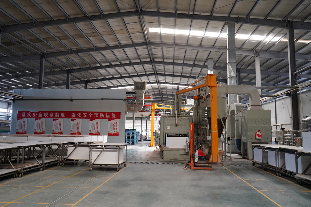 二(èr)期生産基地(di)